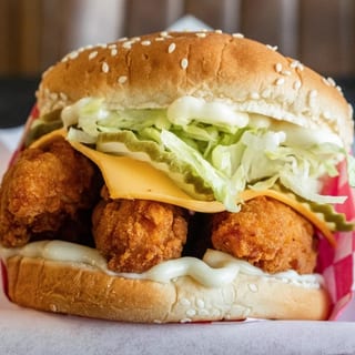 ~ Crispy Chicken Sandwich ~